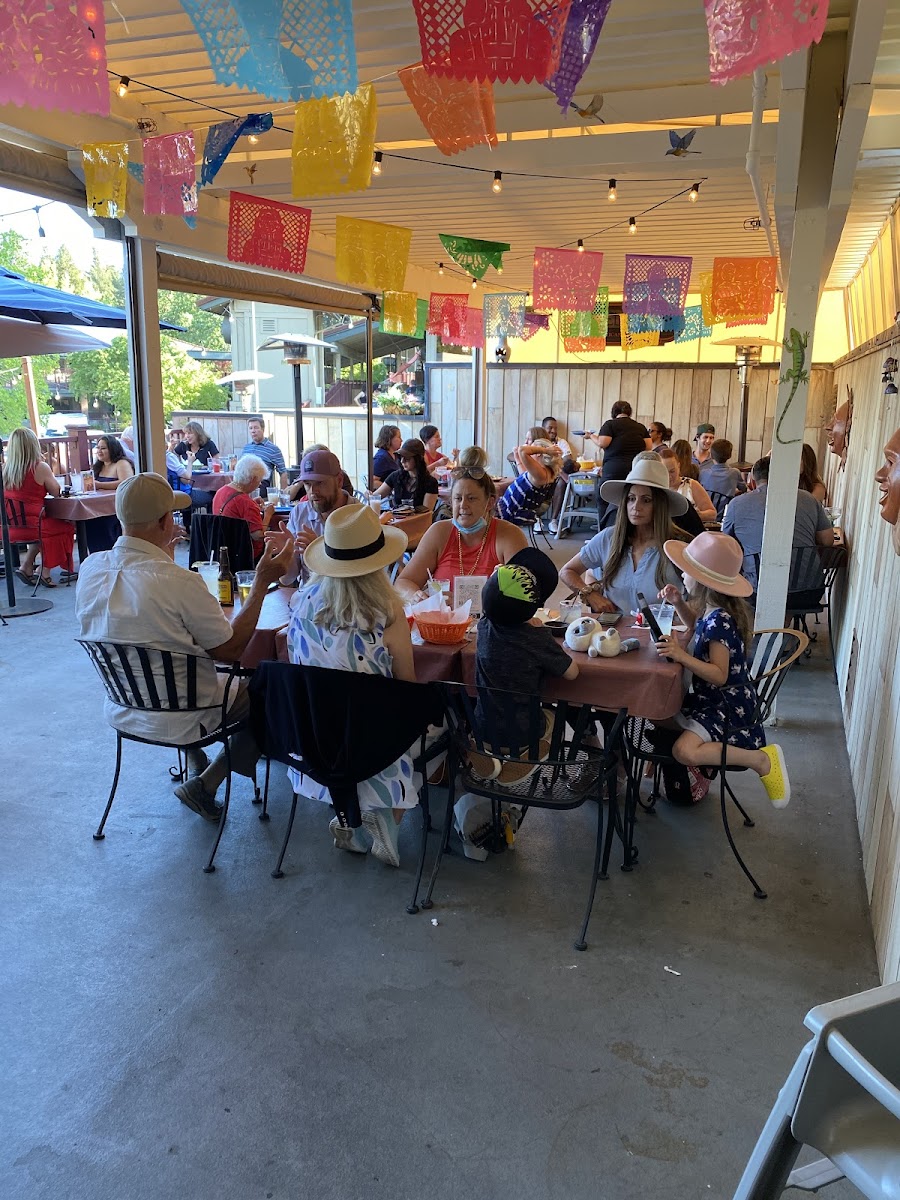 El Nido Mexican Restaurant & Catering